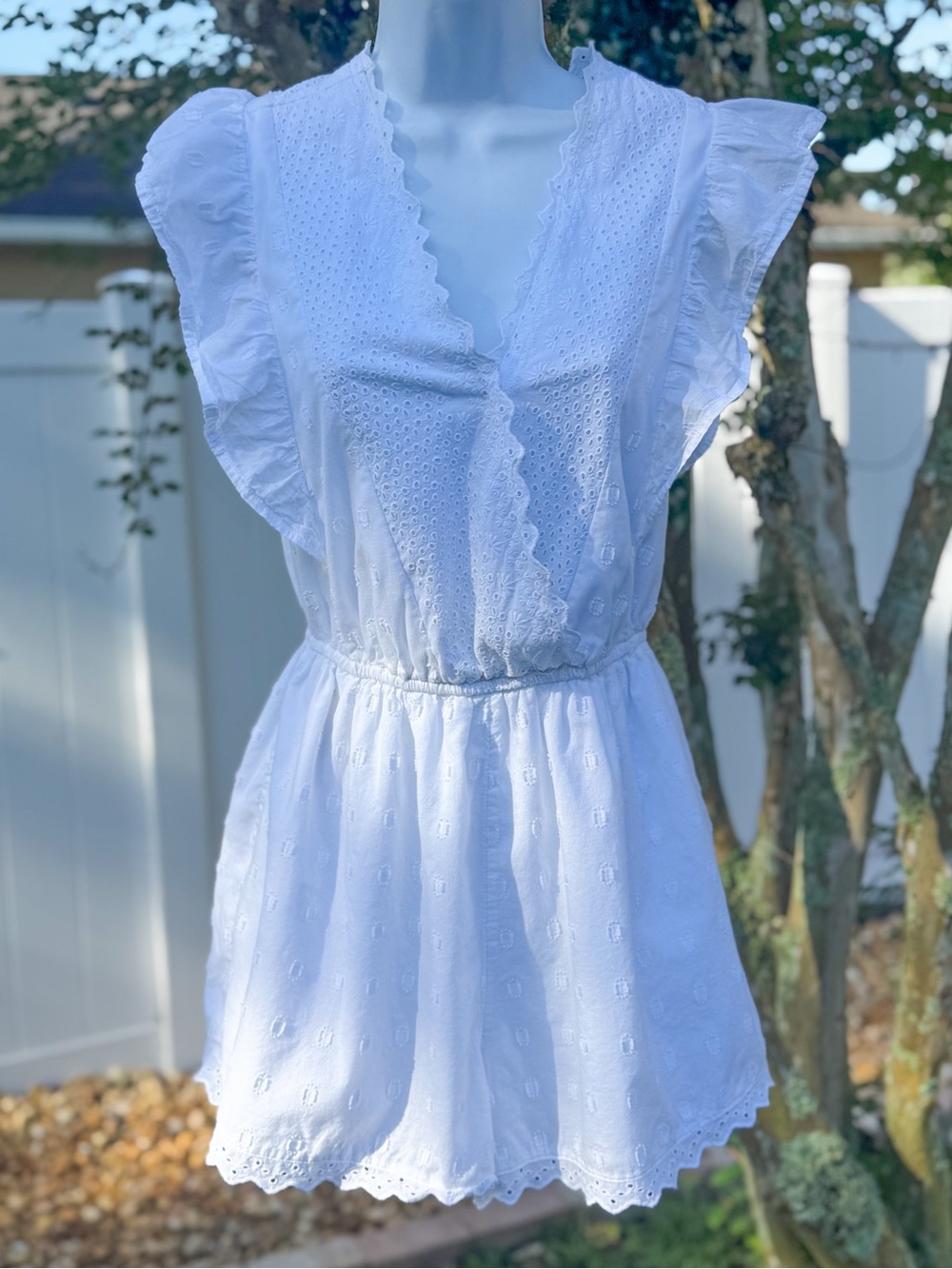 American Eagle White Eyelet Flutter Sleeve Romper Small Cottagecore